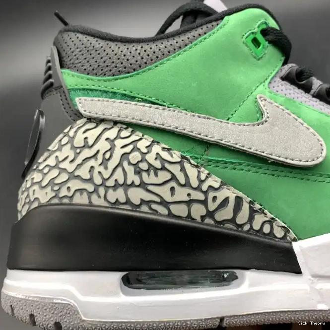 Kick Theory Oregon 867493 Ducks shoes Jordan Tinker Air Retro PE AJ3 3 0626